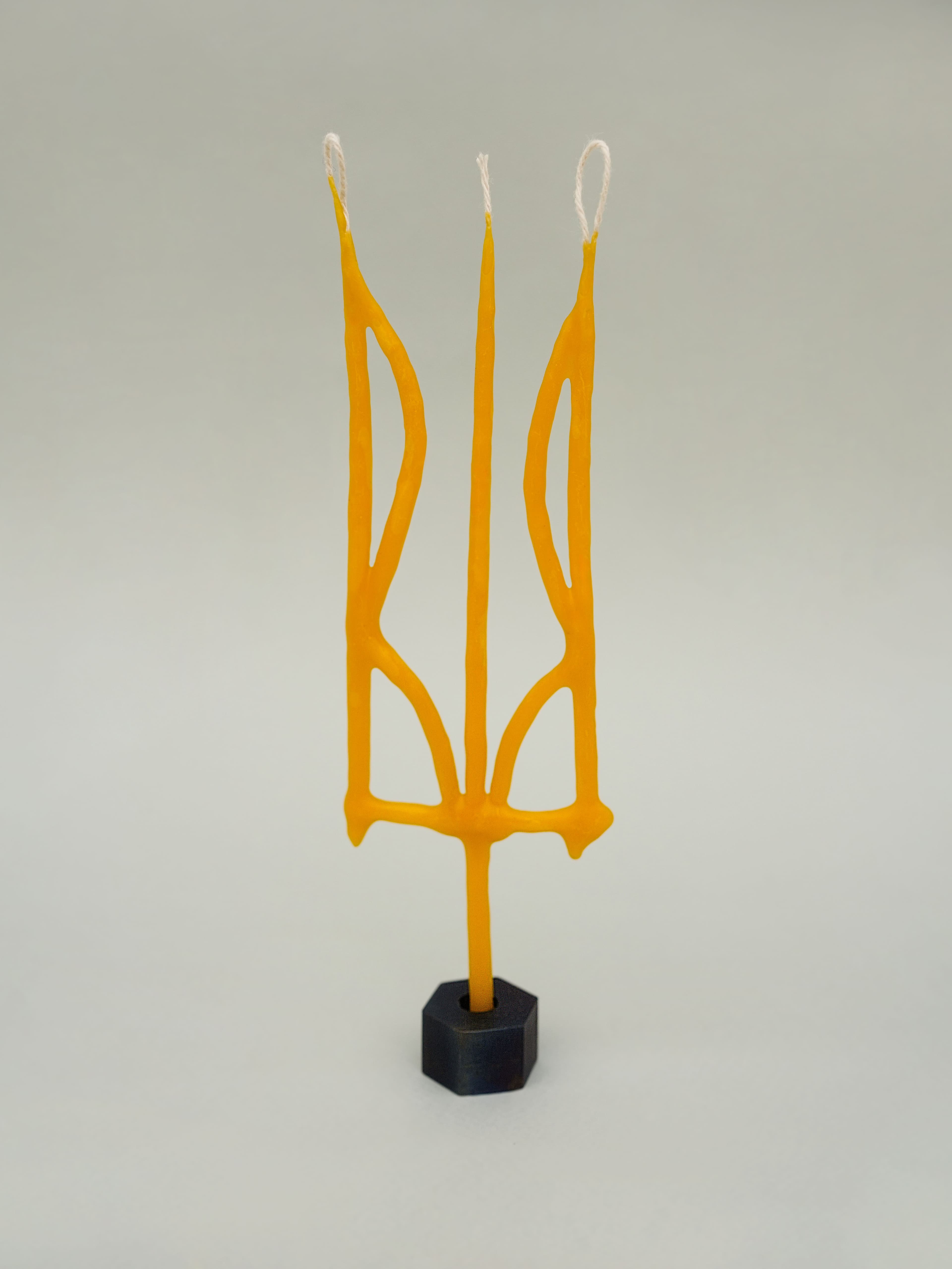 Свічка Тризуб