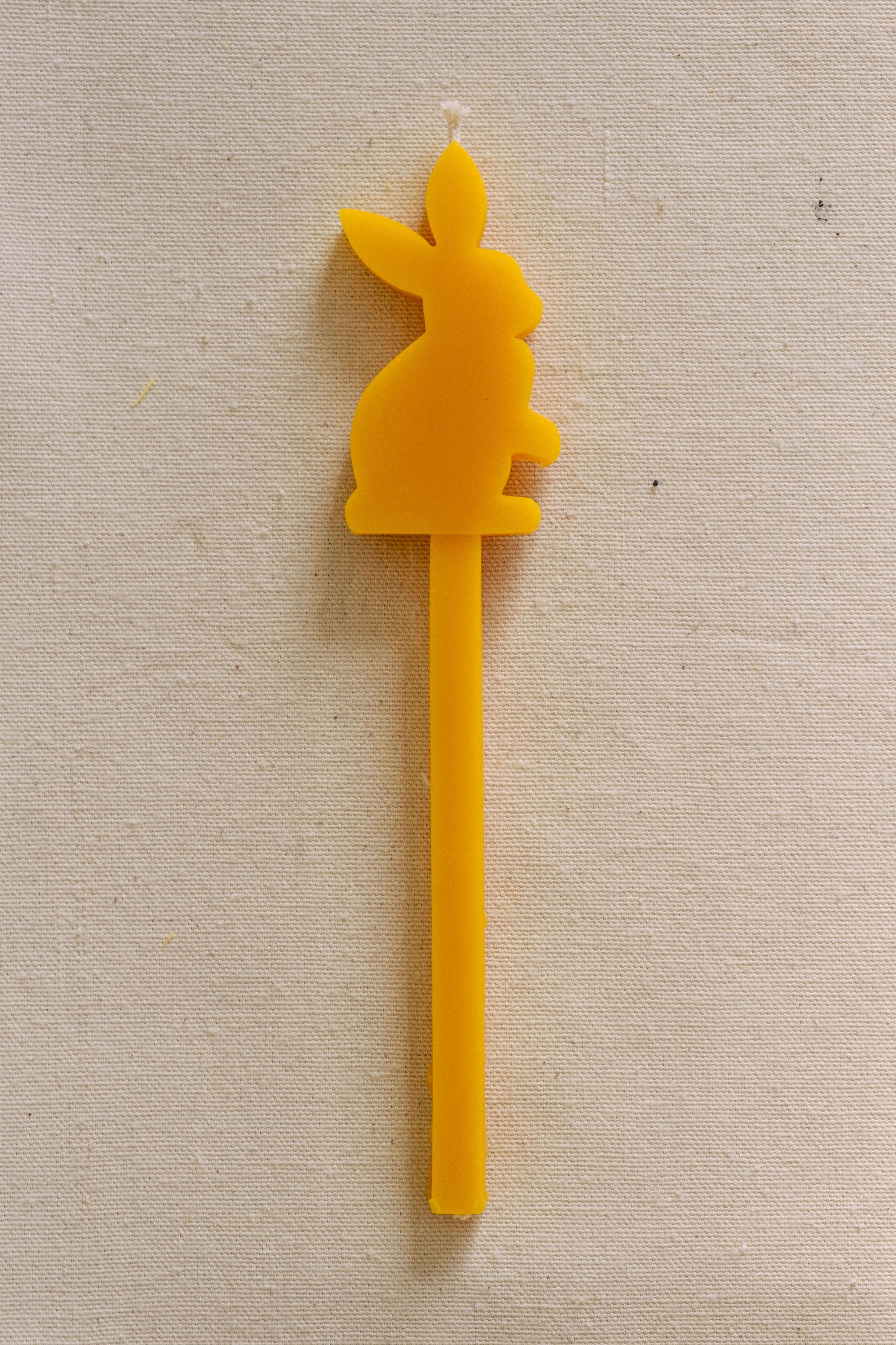 Свічка зайчик на паличці 