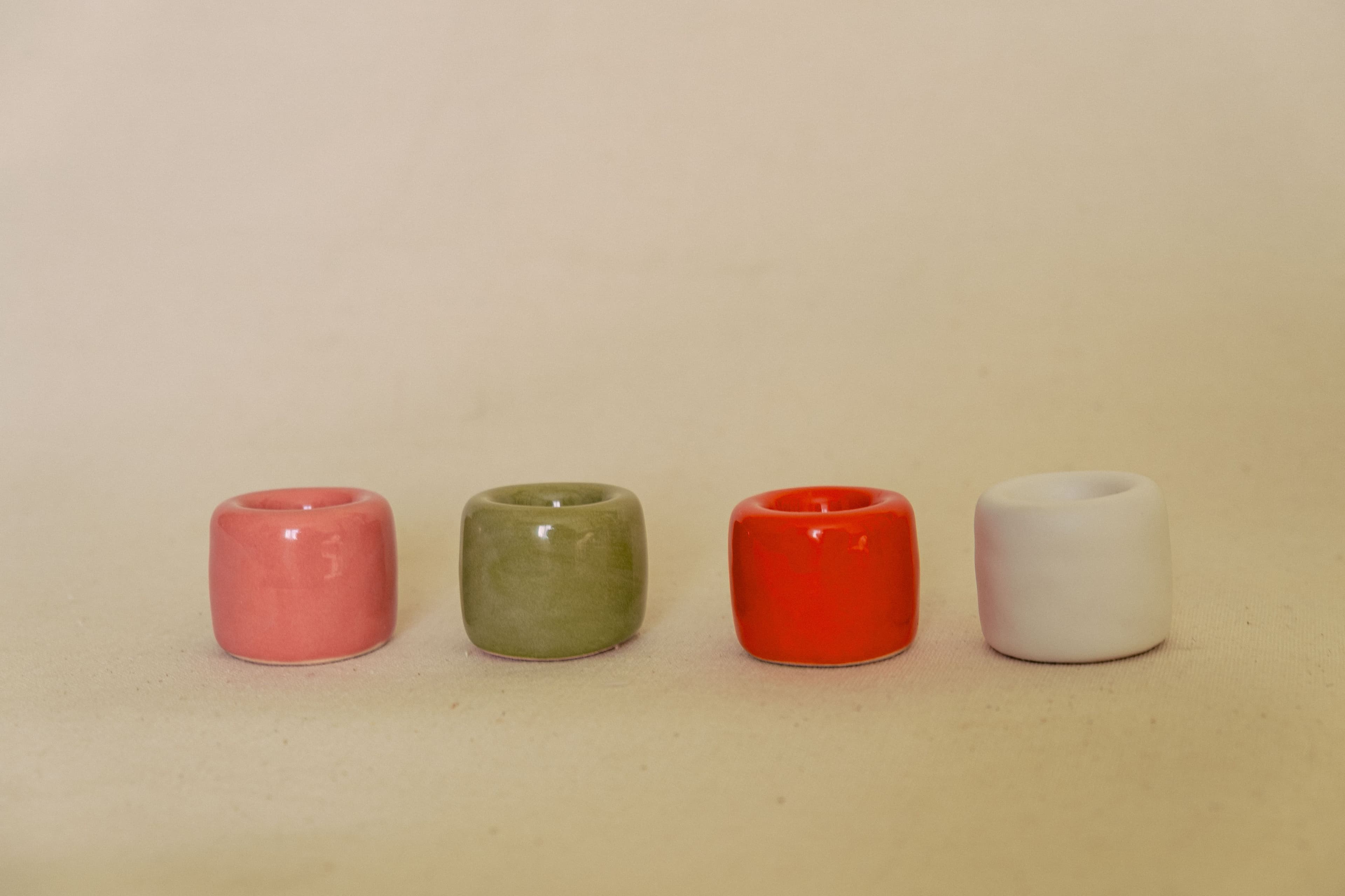 Підсвічник керамічний помаранчевий для свічки