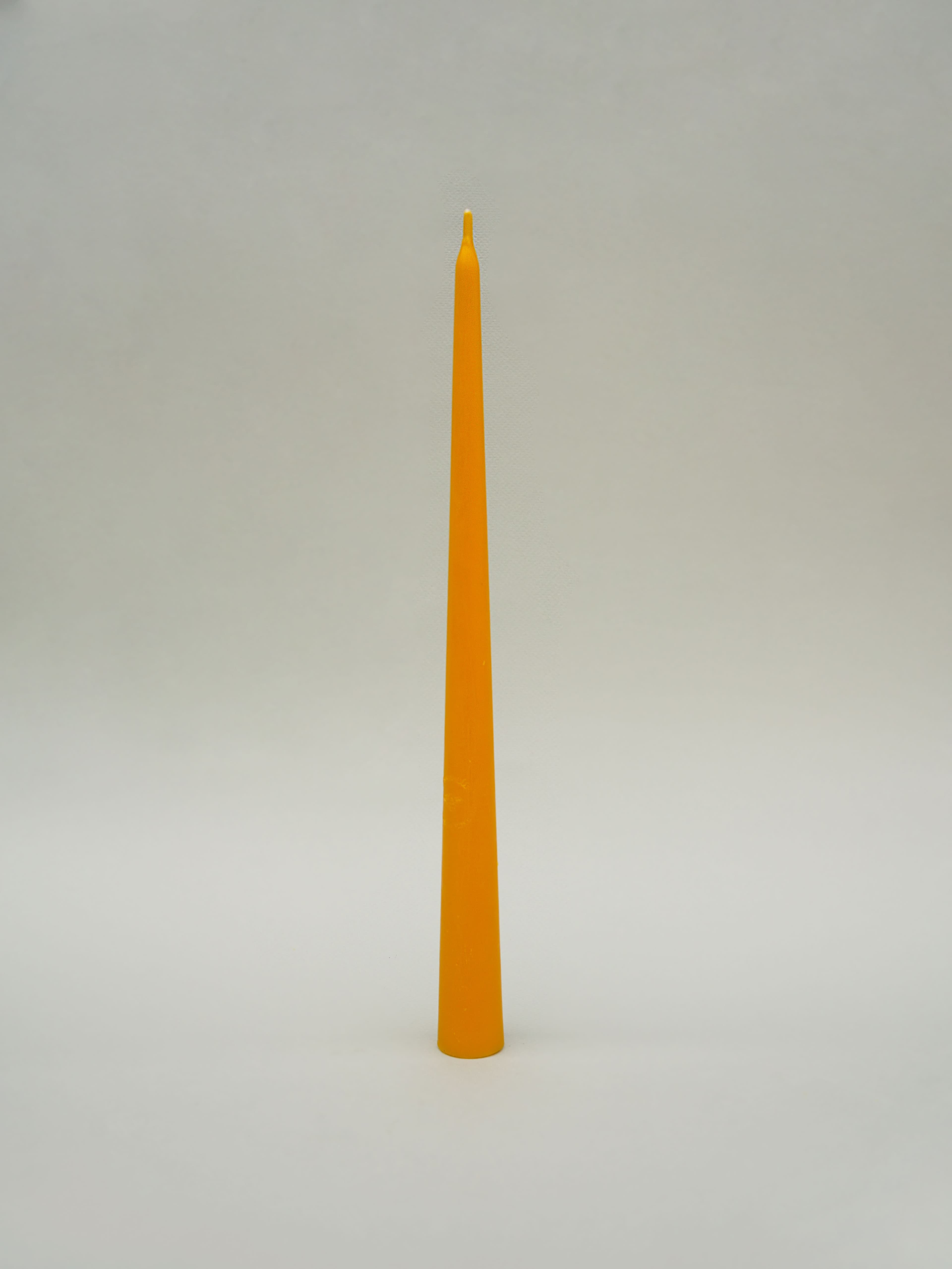 Свічка завужена до верху