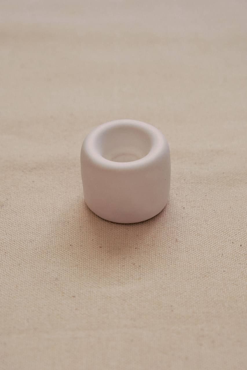 Підсвічник керамічний білий матовий для свічки